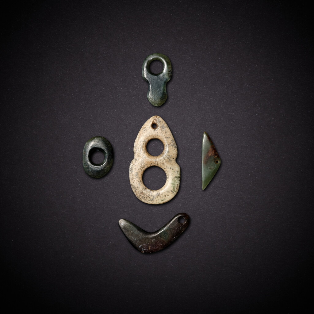 View full screen - View 1 of Lot 3455. Six jade wares, Neolithic period, Hongshan culture | 新石器時代 紅山文化 玉器六件.