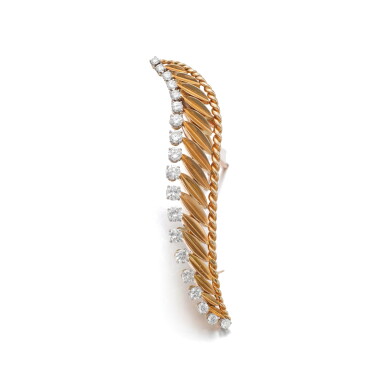 View full screen - View 1 of Lot 769. Gold and diamond brooch.