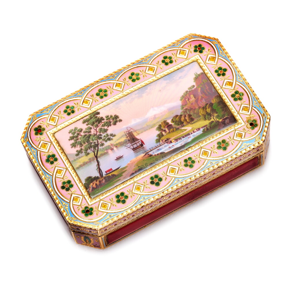 View full screen - View 1 of Lot 1126. A gold and enamel snuff box, Geneva, circa 1830.
