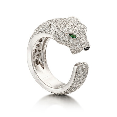 View full screen - View 1 of Lot 1704. 'Panthère de Cartier' Diamond, Emerald and Onyx Ring |卡地亞 | 'Panthère de Cartier' 鑽石 配 祖母綠 及 縞瑪瑙 戒指 .