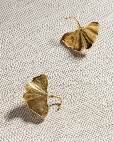 View full screen - View 1 of Lot 182. Boucles d'oreille Ginkgo.