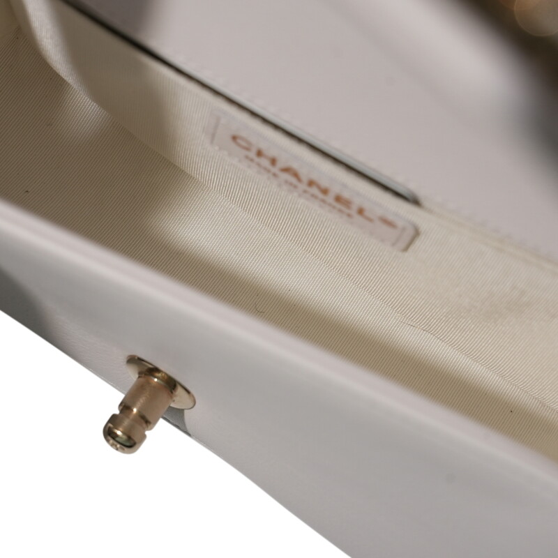 Cover image 0