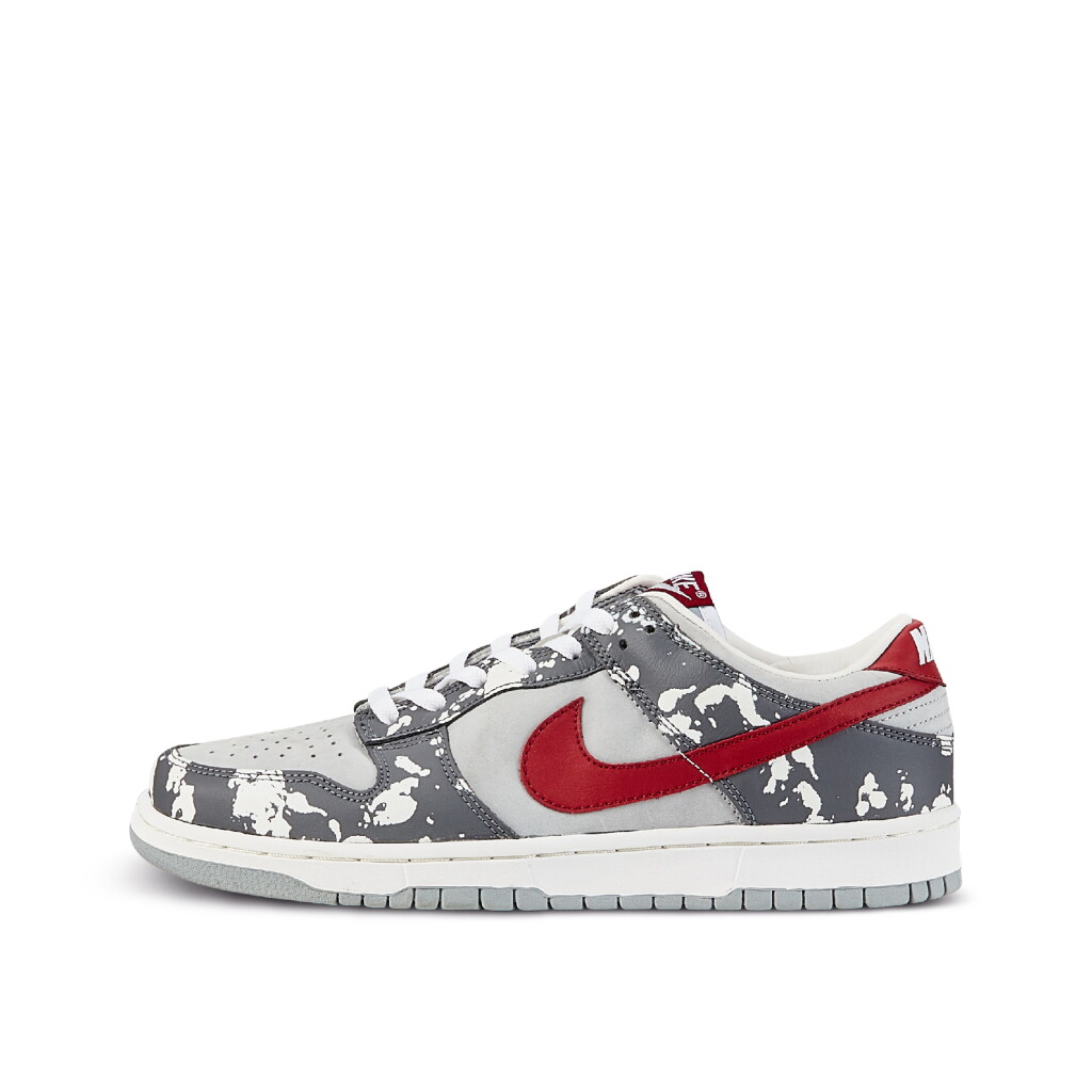 View full screen - View 1 of Lot 8641. Nike Dunk Low Premium 'Splatter' | Size 10.