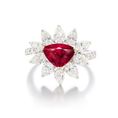 View full screen - View 1 of Lot 1931. Ruby and Diamond Ring | 3.01克拉 天然 「緬甸」未經加熱紅寶石 配 鑽石 戒指.