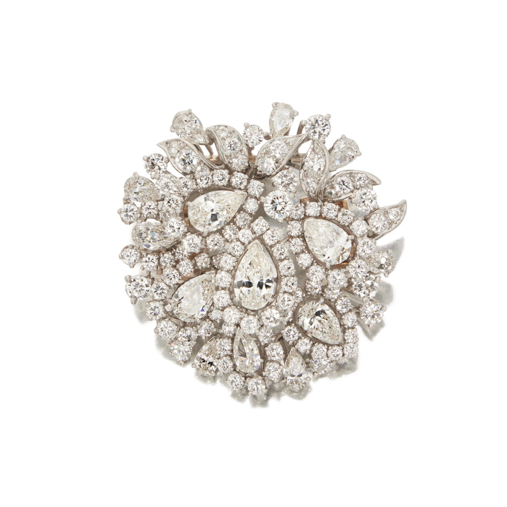View full screen - View 1 of Lot 430. Diamond Brooch.