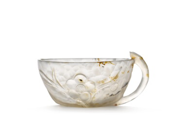 View full screen - View 1 of Lot 97. An agate cup, Ming dynasty | 明 梅花紋瑪瑙小盃.