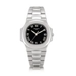 Patek Philippe | Nautilus, Reference 3800, A stainless steel bracelet watch with date and unusual Roman dial, Circa 2007 | 百達翡麗 | Nautilus 型號3800 精鋼鏈帶腕錶,備日期顯示及特殊羅馬數字錶盤,約2007年製