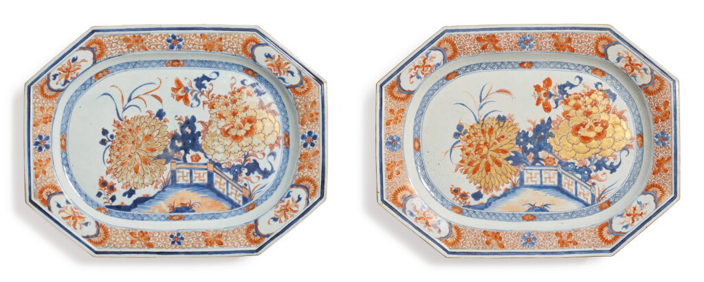 View full screen - View 1 of Lot 436. A Pair of Large Chinese Export Imari Chamfered Rectangular Platters, Qing Dynasty, Early 18th Century | 清十八世紀初 青花礬紅彩描金庭院花卉圖八方大盤一對.