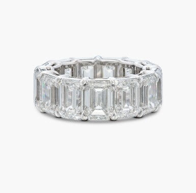 View full screen - View 1 of Lot 1. Diamond Ring .