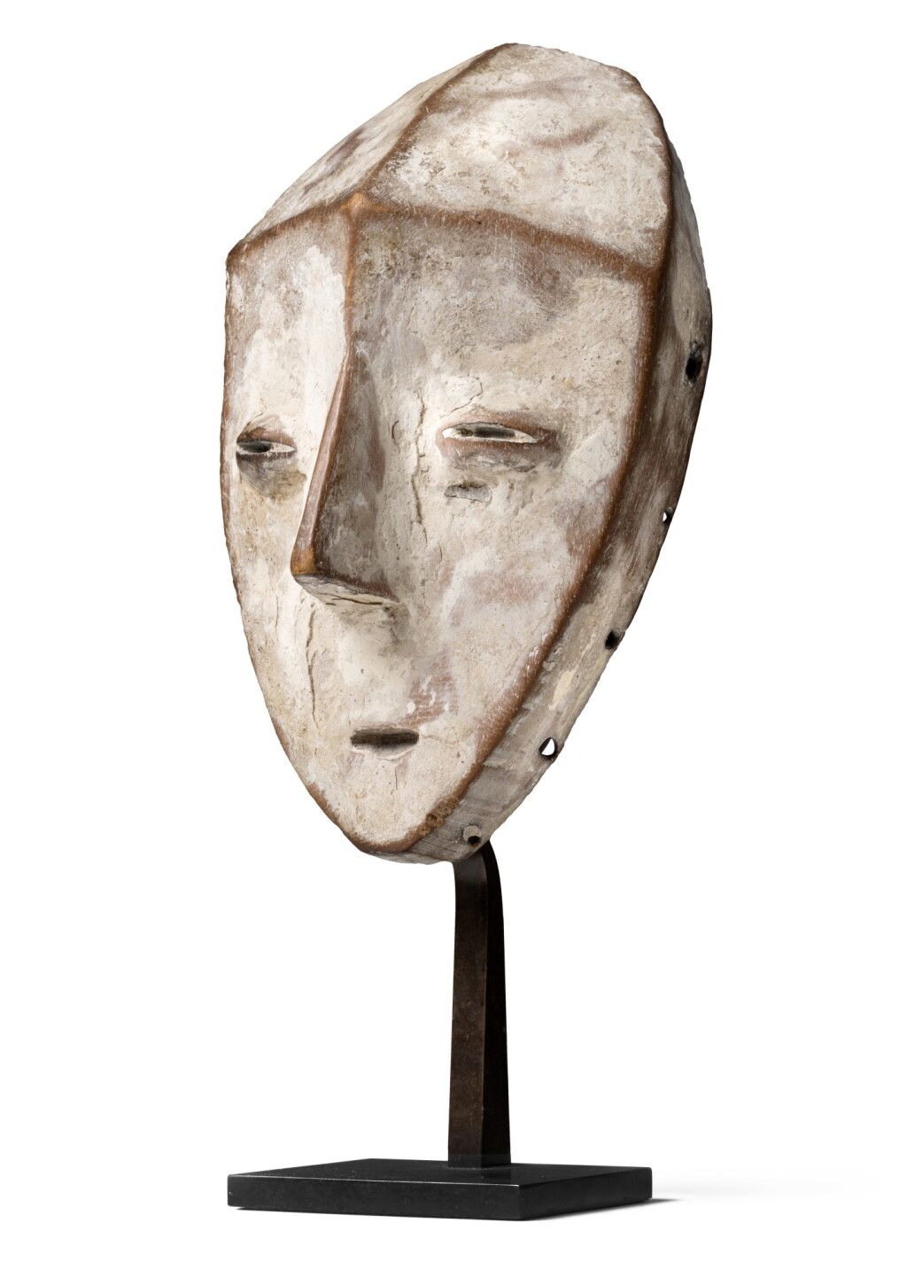 View full screen - View 1 of Lot 99. Masque, Léga, République Démocratique du Congo | Lega Mask, Democratic Republic of the Congo.