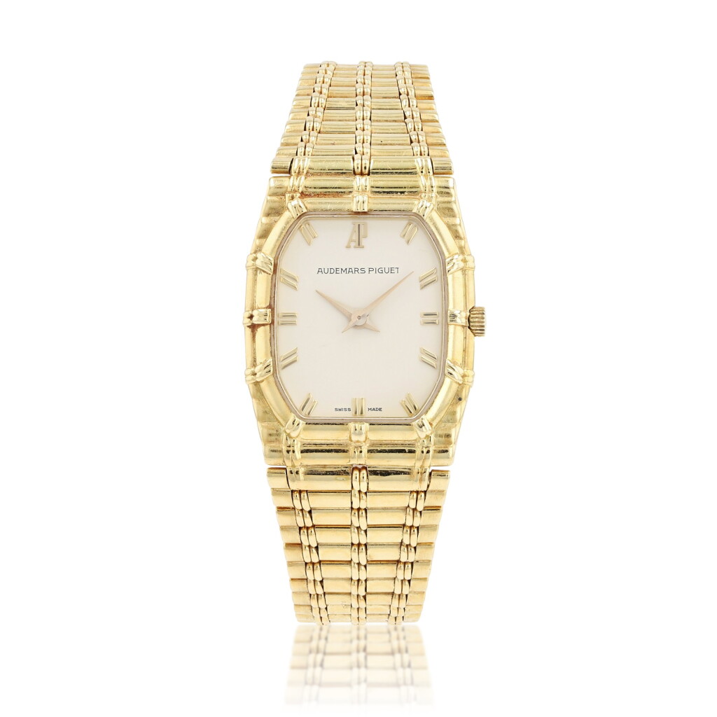 View full screen - View 1 of Lot 451. Audemars Piguet | Montre bracelet de dame or | Lady's gold bracelet watch.