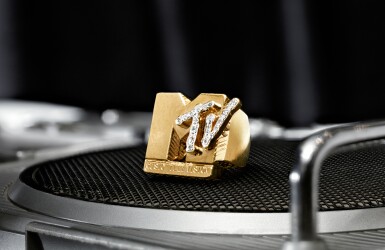 View full screen - View 1 of Lot 93. FAB 5 FREDDY'S LEGENDARY GOLD AND DIAMOND "MTV" RING, ca 1988.