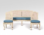 Mobilier de salon en bois peint d'époque Louis XV, vers 1735, par Jean Gourdin dit 'Père Gourdin'