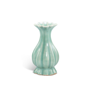 View full screen - View 1 of Lot 3504. An exceedingly rare Longquan celadon lobed pear-shaped vase, Southern Song dynasty | 南宋 龍泉青釉海棠式瓜棱瓶.