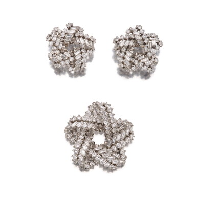 View full screen - View 1 of Lot 118. Hermès | Diamond Clip-Brooch and Pair of Earclips, France 愛馬仕 鑽石別針及耳環一對,法國.