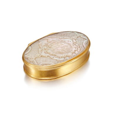 View full screen - View 1 of Lot 23. A Gold and Mother-of-Pearl Snuff Box, English, Circa 1730.