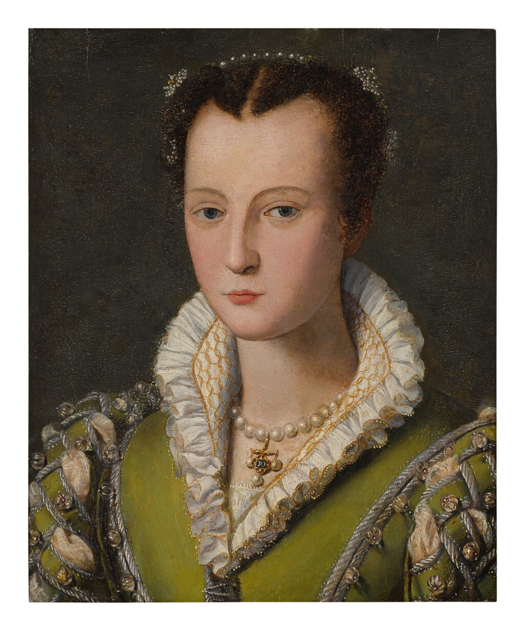 View full screen - View 1 of Lot 510. CIRCLE OF ALESSANDRO ALLORI | PORTRAIT OF A LADY, SAID TO BE A MEDICI, BUST LENGTH, WEARING A GREEN DRESS AND PEARLED NECKLACE.