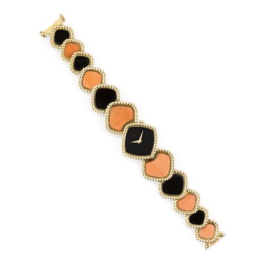 View full screen - View 1 of Lot 130. MONTRE-BRACELET DE DAME ONYX ET CORAIL, PIAGET, VERS 1970 | LADY'S ONYX AND CORAL WRISTWATCH, PIAGET, 1970S.