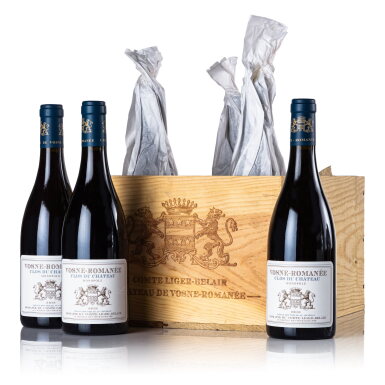 View full screen - View 1 of Lot 87. Vosne Romanée, Clos du Château 2013 Domaine du Comte Liger-Belair (6 BT).