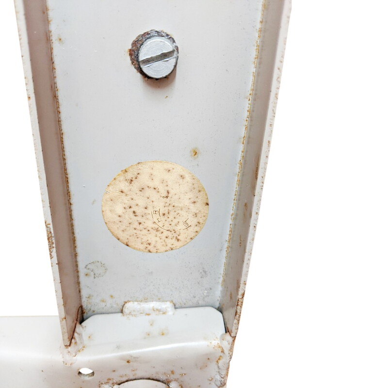 Cover image 0