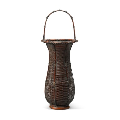 View full screen - View 1 of Lot 89. A basket | Signed Koshosai | Showa period, 20th century .