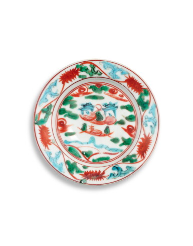 View full screen - View 1 of Lot 5171. A Swatow polychrome-enamelled 'landscape' dish, 17th century | 十七世紀 漳州窰彩繪泛舟圖盤.