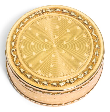 View full screen - View 1 of Lot 58. A TWO-COLOUR GOLD PILL BOX, PROBABLY JACQUES-ALEXIS JARRY, PARIS, 1786.