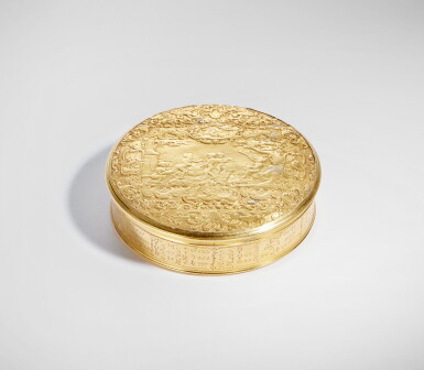 View full screen - View 1 of Lot 705. An Unusual Gold Snuff Box, Probably English, circa 1730.