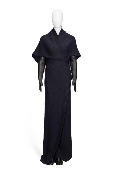 View full screen - View 1 of Lot 74. Martin Margiela, Fall-Winter 1999-2000, Look 1 | Martin Margiela, Automne-Hiver 1999-2000, Look 1.