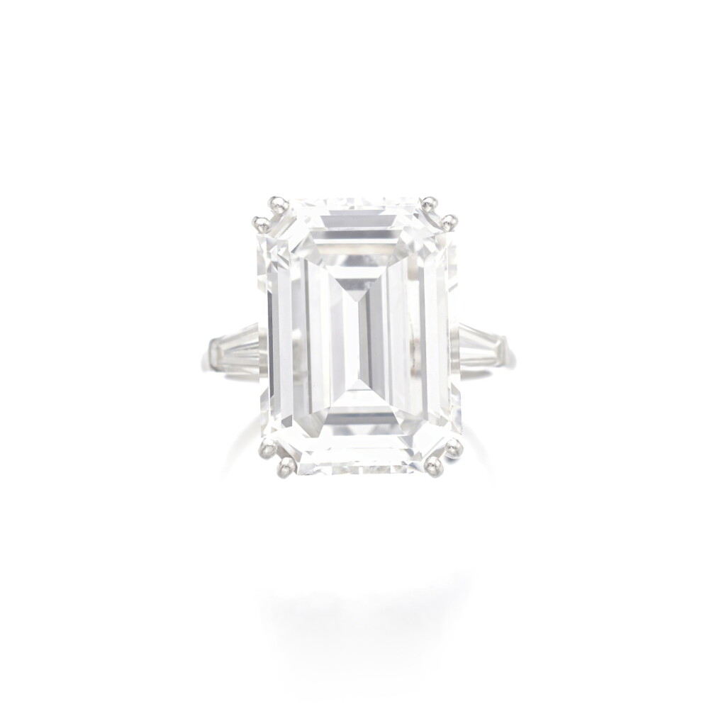 View full screen - View 1 of Lot 380. Important diamond ring | 梵克雅寶 | 鑽石戒指.