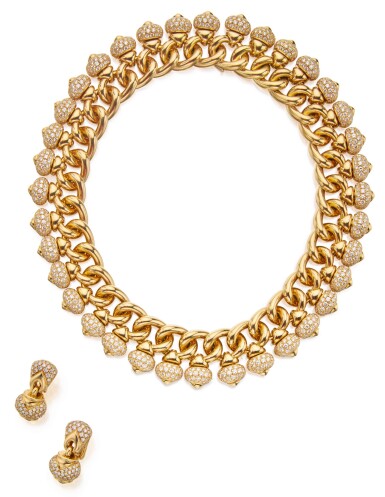 View full screen - View 1 of Lot 354. GOLD AND DIAMOND 'PIGNE' NECKLACE AND PAIR OF EARCLIPS, BULGARI.