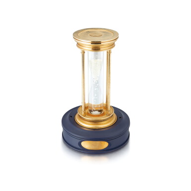 View full screen - View 1 of Lot 2001. DE BEERS | A LIMITED EDITION GILT BRASS HOURGLASS WITH FLOATING DIAMONDS, MADE FOR THE JAPANESE MARKET, CIRCA 2000 | 限量版銅鎏金沙漏配浮動鑽石,約2000年製.