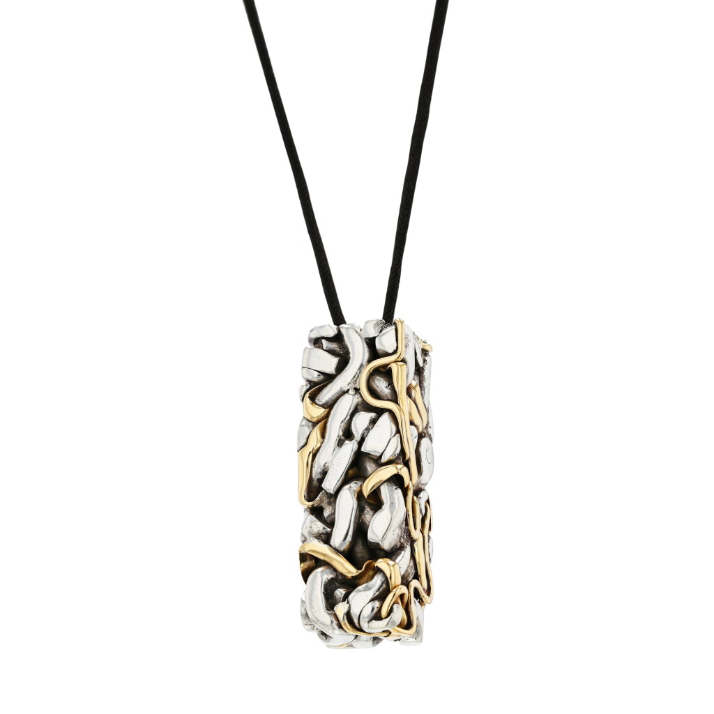 View full screen - View 1 of Lot 887. César | Pendentif or et argent, "Compression" | Gold and silver pendant, 'Compression'.
