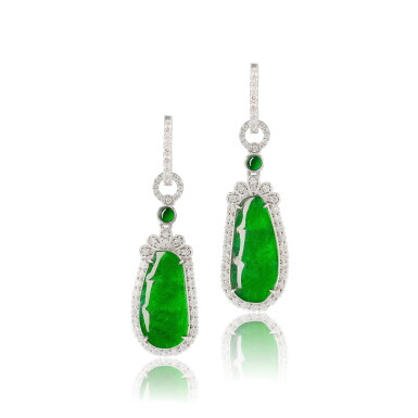 View full screen - View 1 of Lot 607. Pair of Jadeite Peapod and Diamond Pendent Earrings | 天然翡翠雕「福豆」配 鑽石 耳墜一對.