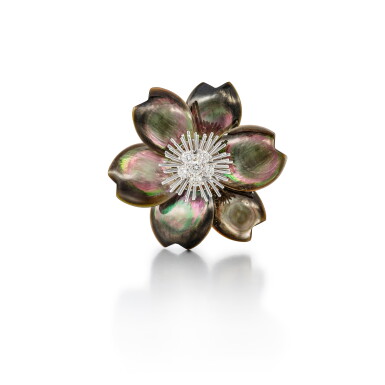 View full screen - View 1 of Lot 1752. 'Rose de Noël' Mother-of-Pearl and Diamond Brooch | 梵克雅寶 | 'Rose de Noël' 貝母 配 鑽石 胸針.