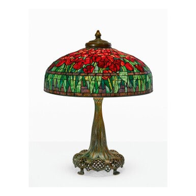 View full screen - View 1 of Lot 19. TIFFANY STUDIOS | "TULIP" TABLE LAMP.