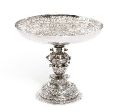 View full screen - View 1 of Lot 39. A Dutch silver tazza, maker's mark a star-like device, Enkhuizen, 1629 and possibly later | Tazza en argent, poinçon d'orfèvre en forme d'étoile à six branches, Enkhuzien, 1629 et peut-être après.