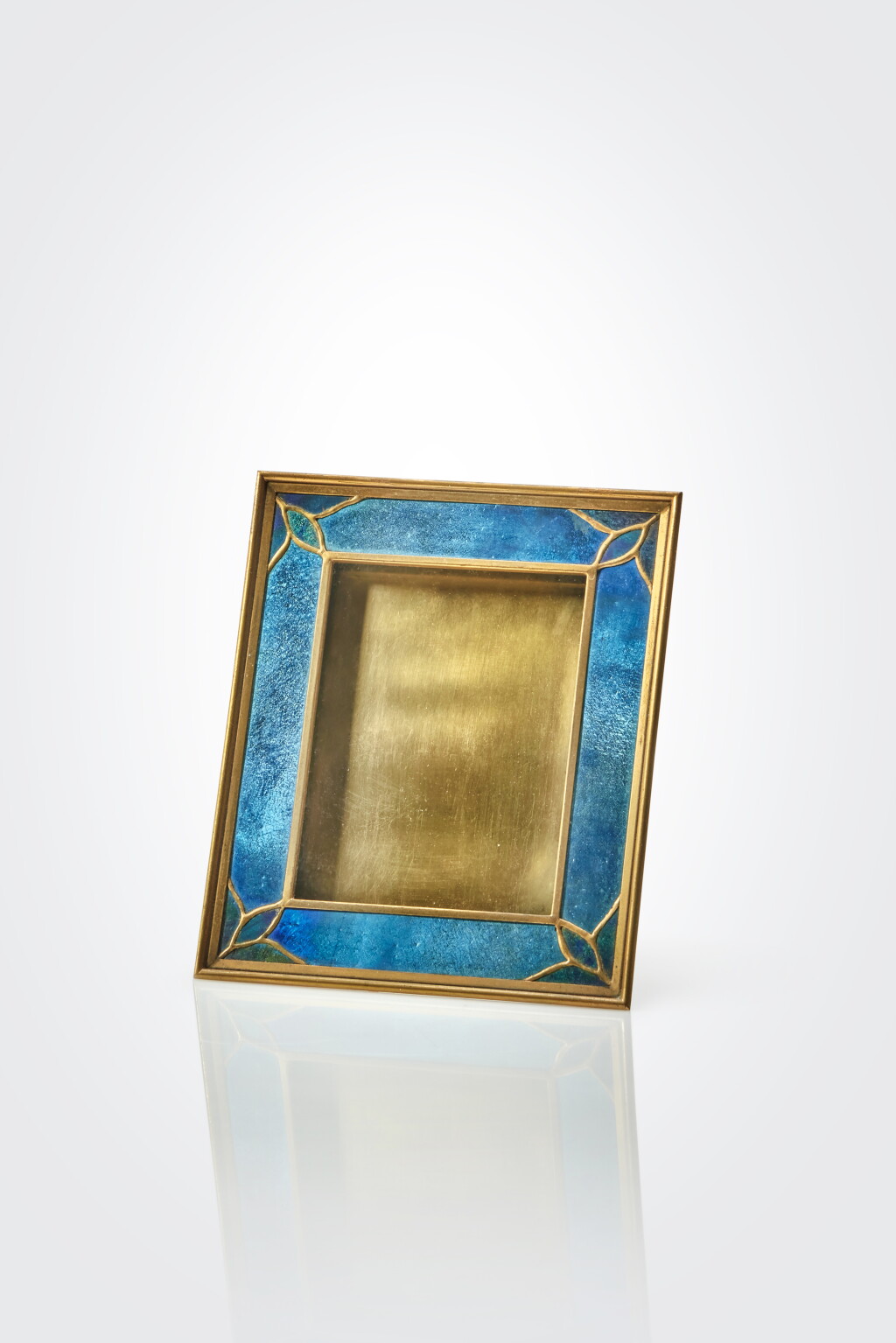 View full screen - View 1 of Lot 418. Photograph Frame.