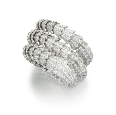 View full screen - View 1 of Lot 581. Diamond bangle, 'Serpenti', 寶格麗 | 'Serpenti' 鑽石手鏈.