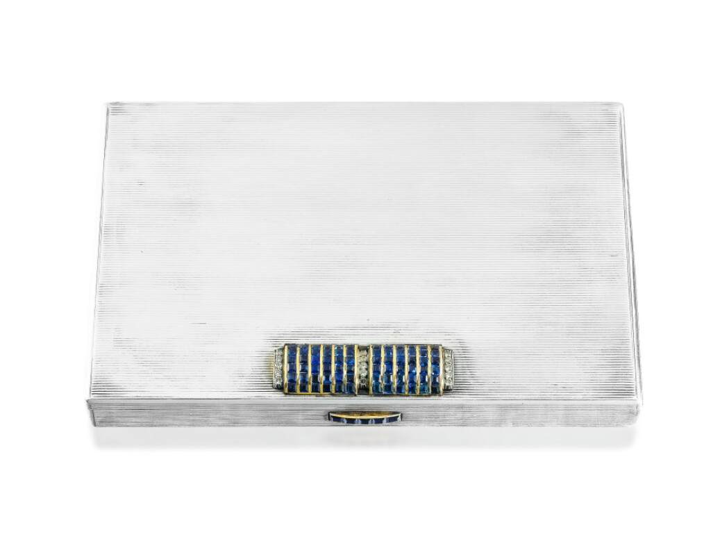 View full screen - View 1 of Lot 339. Minaudière argent, saphirs et diamants | Silver, sapphire and diamond minaudière.