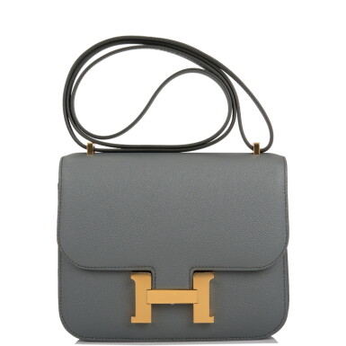 View full screen - View 1 of Lot 84. Hermès Vert Amande Constance 18cm of Epsom Leather with Gold Hardware .