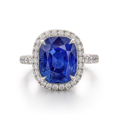 View full screen - View 1 of Lot 1908. Sapphire and Diamond Ring | 海瑞溫斯頓 | 7.18克拉 天然「緬甸」未經加熱 藍寶石 及 鑽石 戒指.