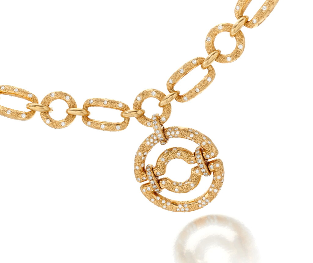 View full screen - View 1 of Lot 90. Diamond Pendant-necklace (Collana con pendente in diamanti).