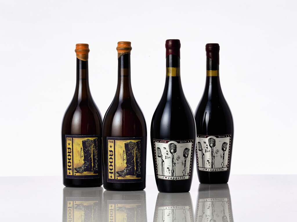 View full screen - View 1 of Lot 6799. Sine Qua Non, The Boot, White 2000 (2 BT).