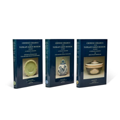 View full screen - View 1 of Lot 125. Regina Krahl and John Ayers, Chinese Ceramics in The Topkapi Saray Museum Istanbul, Vols. I-III, London, 1986 | 康蕊君及John Ayers 《Chinese Ceramics in the Topkapi Saray Museum Istanbul》 倫敦 1986年 一套三冊.