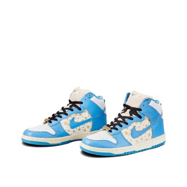 View full screen - View 1 of Lot 8659. Nike SB Dunk High Pro Supreme 'University Blue' | Size 9.5.