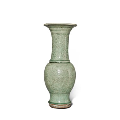 View full screen - View 1 of Lot 541. A carved 'Longquan' celadon-glazed 'peony' vase, Late Ming dynasty | 明末 龍泉窰青釉刻牡丹紋鳳尾尊.