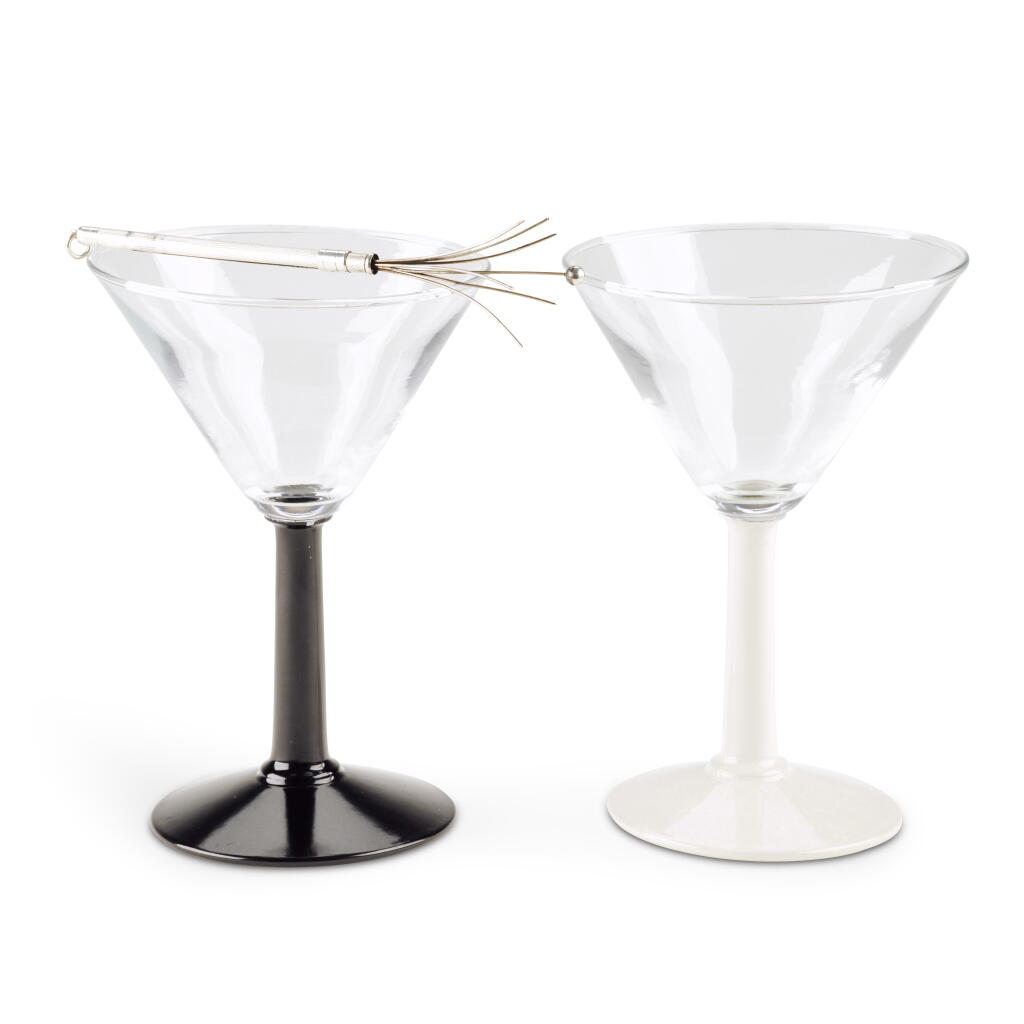 View full screen - View 1 of Lot 1809. Two cocktail glasses, 20th century.