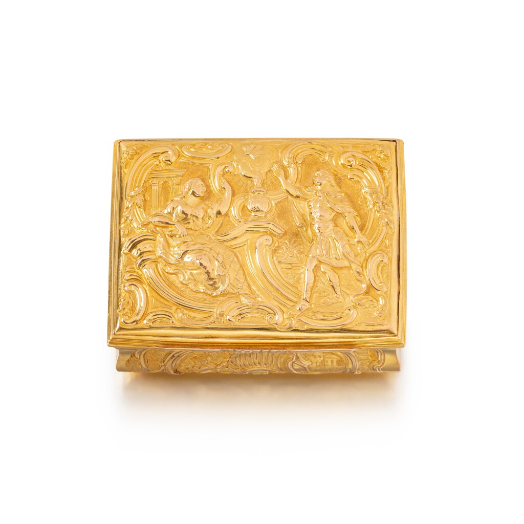 Voir en plein écran - Voir 1 du lot 1217. A gold snuff box, England, 1760.
