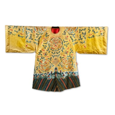 View full screen - View 1 of Lot 173. A large yellow-ground satin embroidered 'dragon' robe, Qing dynasty, late 19th century | 清十九世紀 黃緞繡彩雲金龍袍.